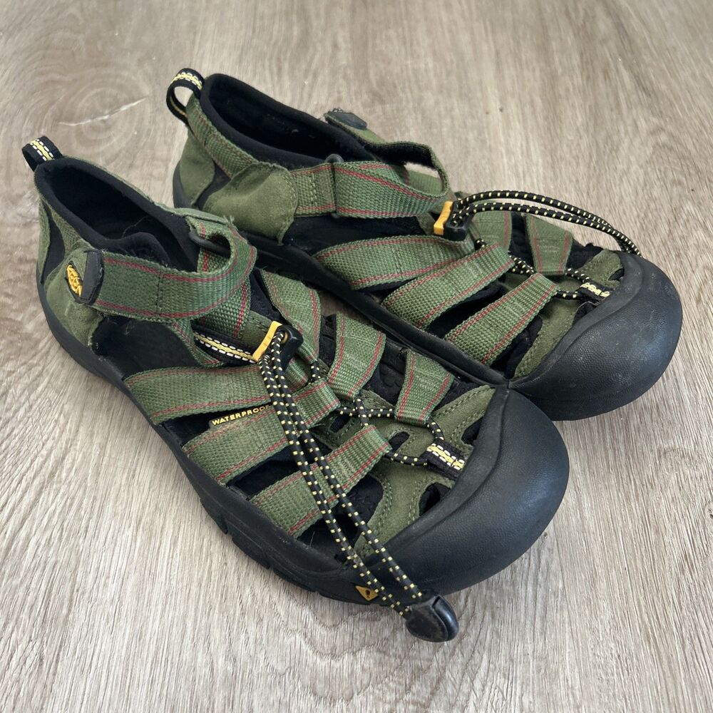 Keen Newport H2 Hiking Sandals Women's 5 Waterproof Outdoor Shoe 9212 Camo Green